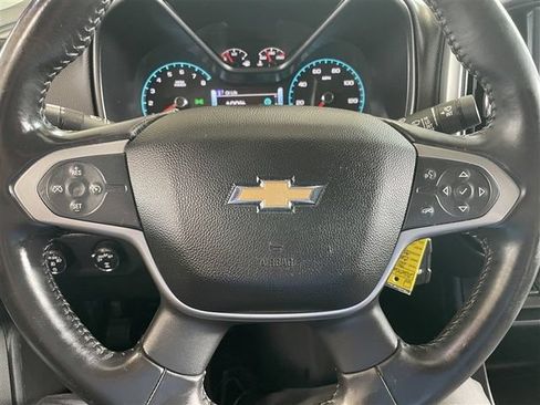Used 2017 Chevrolet Colorado LT w/ LT Convenience Package AWD/4WD image 16