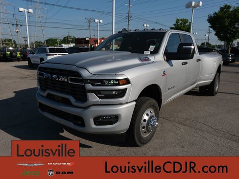 New 2026 RAM 3500 Big Horn AWD/4WD image 12