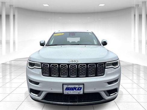 Used 2019 Jeep Grand Cherokee Summit AWD/4WD image 9