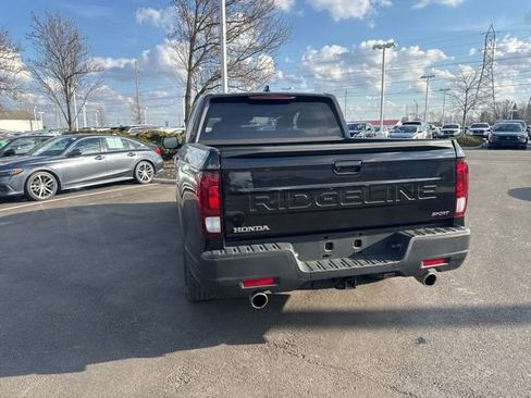 Used 2025 Honda Ridgeline Sport image 7