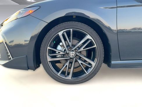 Used 2025 Toyota Camry XSE image 11