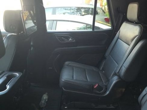 Used 2021 Chevrolet Tahoe High Country w/ Premium Package AWD/4WD image 11