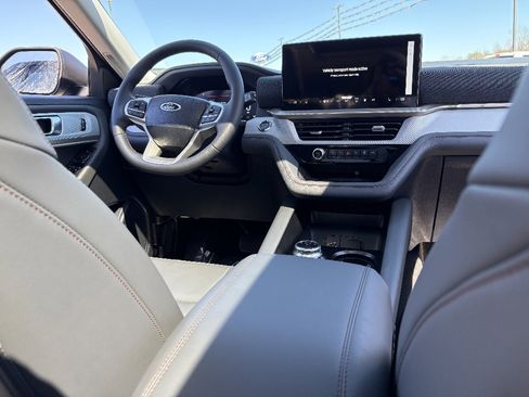 New 2026 Ford Explorer Active w/ Active Comfort Package image 28