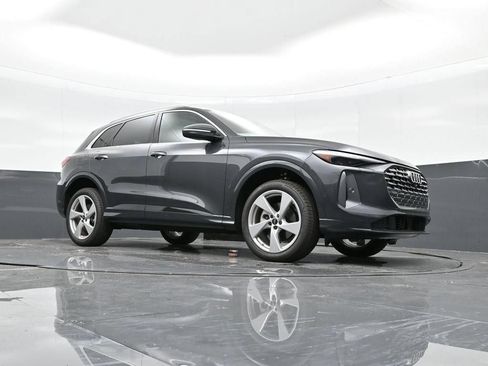 Used 2025 Audi Q5 Premium Plus w/ Premium Plus AWD/4WD image 33