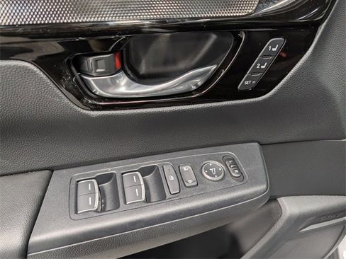 Used 2025 Honda CR-V Sport Touring image 17