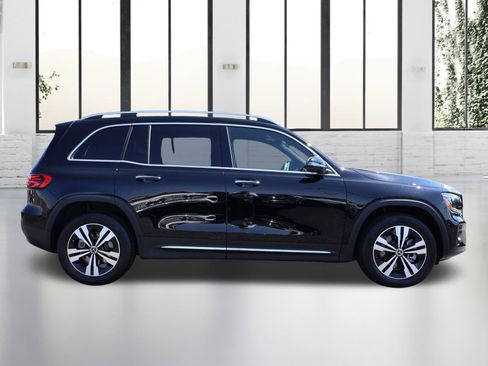 Used 2025 Mercedes-Benz GLB 250 image 6