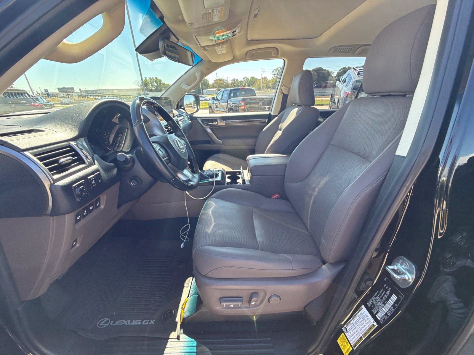 Used 2022 Lexus GX 460 Premium AWD/4WD image 7
