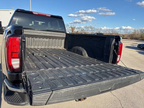 Used 2024 GMC Sierra 3500 SLE w/ SLE Value Package image 6