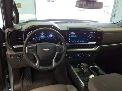 Used 2025 Chevrolet Silverado 1500 LTZ w/ LTZ Premium Package AWD/4WD image 14
