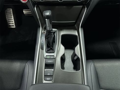 Used 2022 Honda Accord Sport image 30