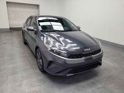 Used 2023 Kia Forte LXS FWD image 14