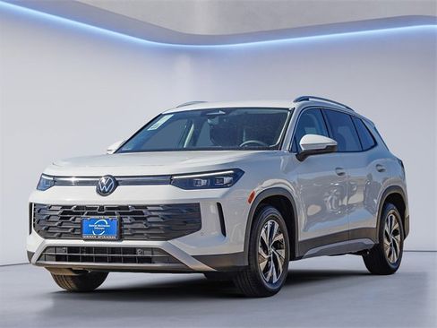 New 2026 Volkswagen Tiguan S image 7