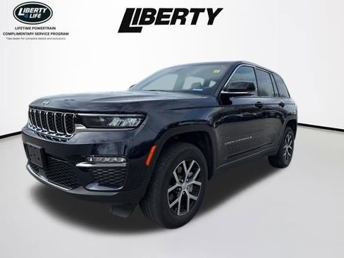 Used 2024 Jeep Grand Cherokee Limited image 4