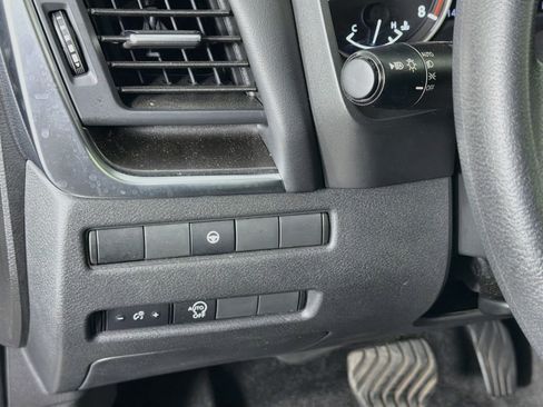 Used 2023 Nissan Rogue SV FWD image 17
