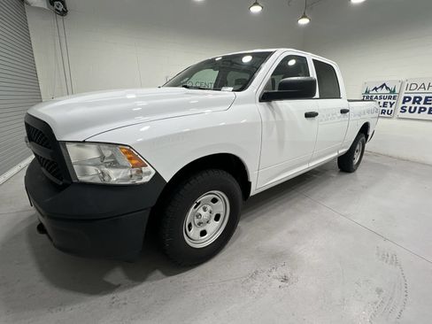 Used 2020 RAM 1500 Tradesman AWD/4WD image 4