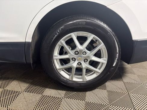 Certified 2024 Chevrolet Equinox LT w/ LPO, Floor Liner Package image 24