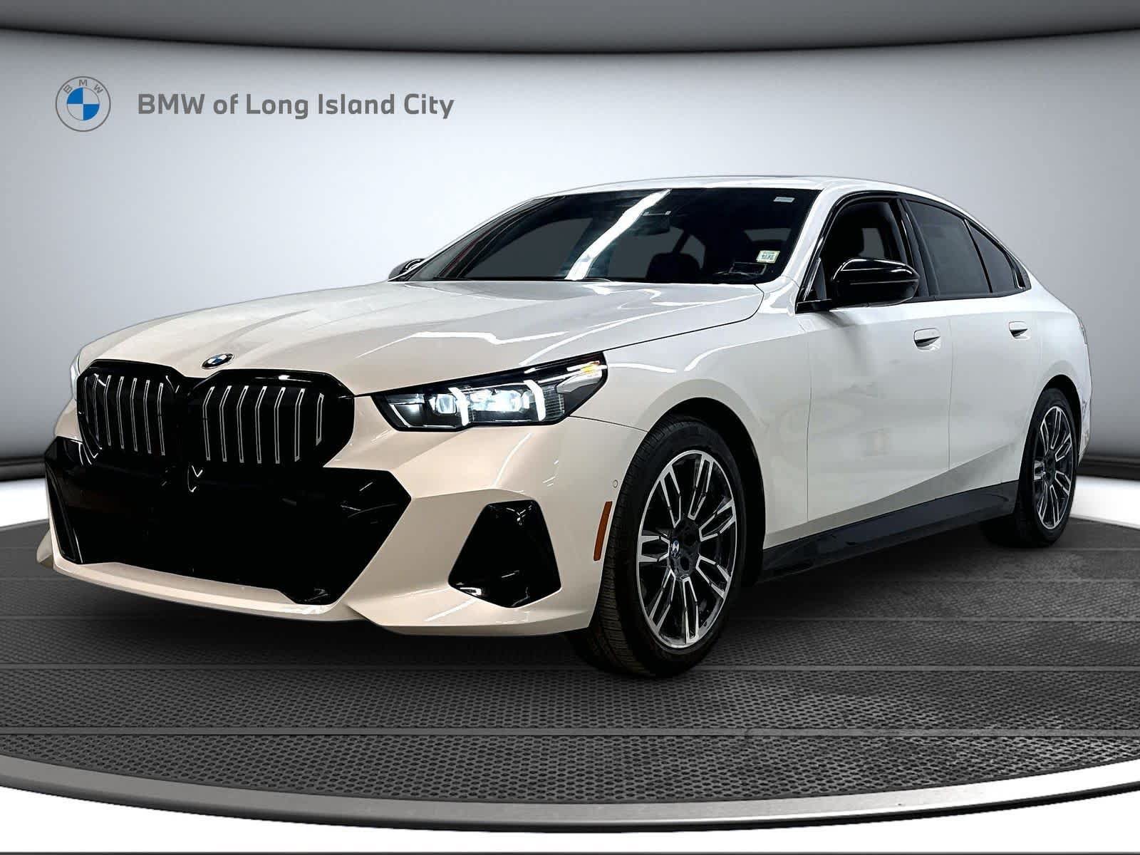 Used 2024 BMW 530i xDrive w/ M Sport Package AWD/4WD image 1