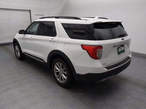 Used 2020 Ford Explorer XLT w/ Equipment Group 202A image 3