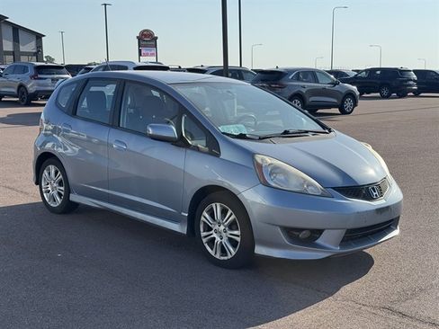 Used 2011 Honda Fit Sport image 2