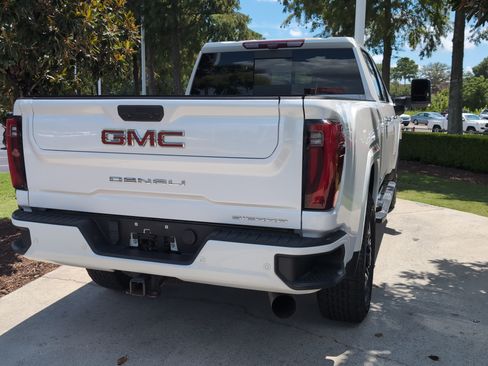 Used 2024 GMC Sierra 2500 Denali w/ Denali Reserve Package AWD/4WD image 10