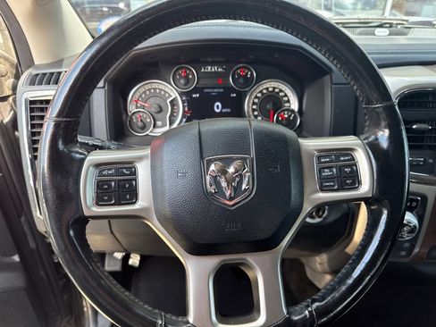 Used 2014 RAM 1500 Laramie AWD/4WD image 9