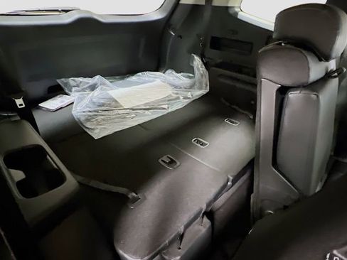 New 2025 Kia Telluride EX image 30