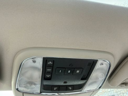 Used 2012 Jeep Grand Cherokee Laredo image 29