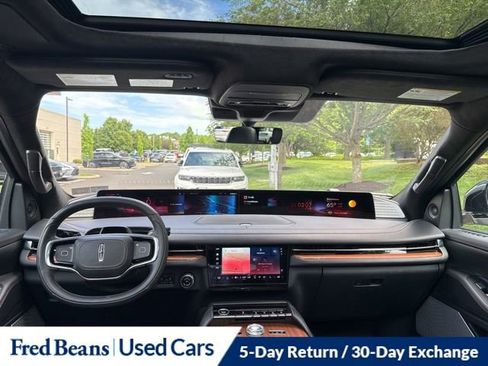 Used 2025 Lincoln Navigator Black Label AWD/4WD image 14