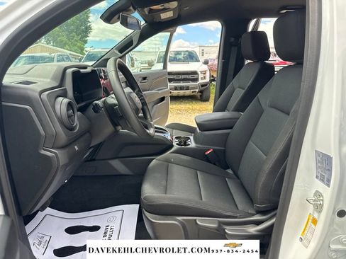Used 2026 Chevrolet Colorado W/T AWD/4WD image 52