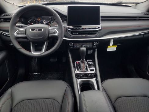 New 2026 Jeep Compass Trailhawk image 17