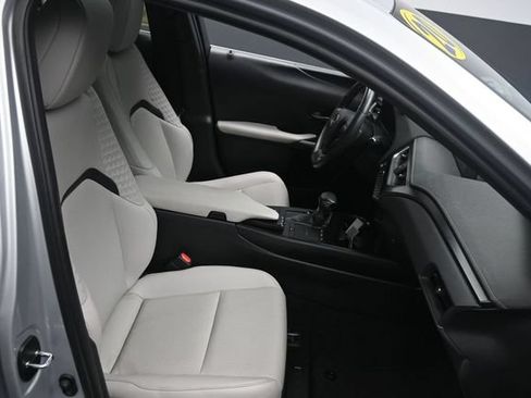 Used 2020 Lexus UX 200 w/ Premium Package FWD image 29