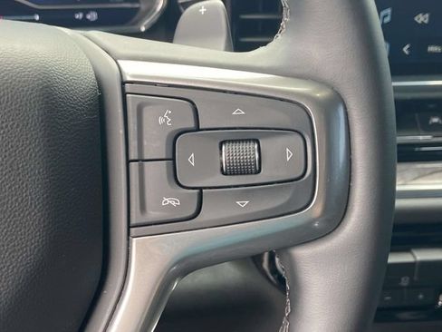 Used 2025 Chevrolet Silverado 1500 LTZ AWD/4WD image 22