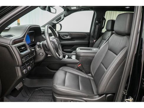 Used 2024 Chevrolet Tahoe Z71 w/ Z71 Off-Road Package AWD/4WD image 12