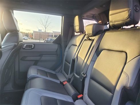 Used 2024 Ford Bronco Big Bend image 34