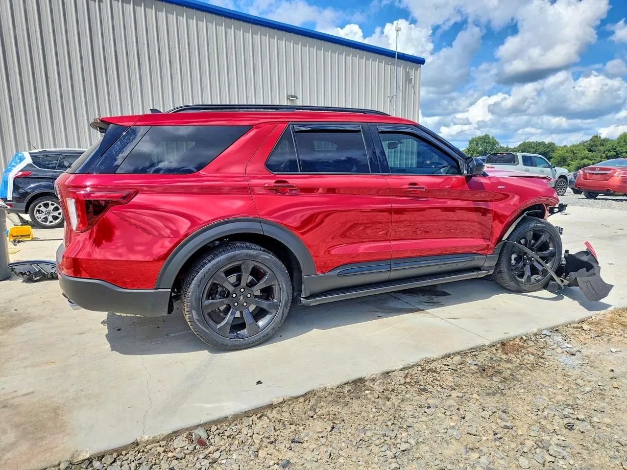 Used 2024 Ford Explorer ST-Line w/ Class IV Trailer Tow Package RWD image 3