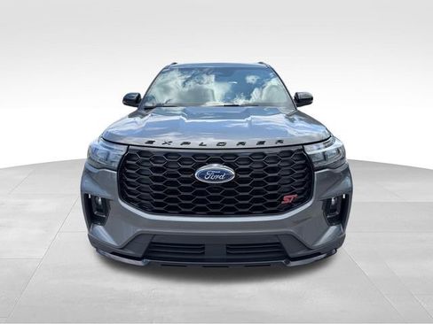 Used 2025 Ford Explorer ST w/ Sun And Sound Package AWD/4WD image 2