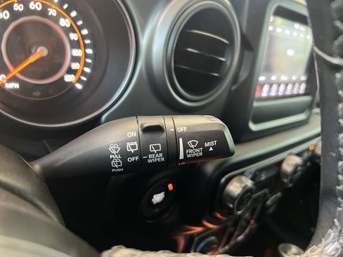 Used 2021 Jeep Wrangler Unlimited Willys image 26