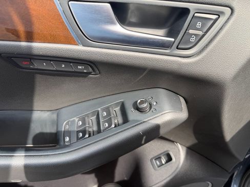 Used 2011 Audi Q5 2.0T Premium Plus AWD/4WD image 19