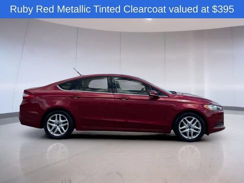 Used 2016 Ford Fusion SE FWD image 3