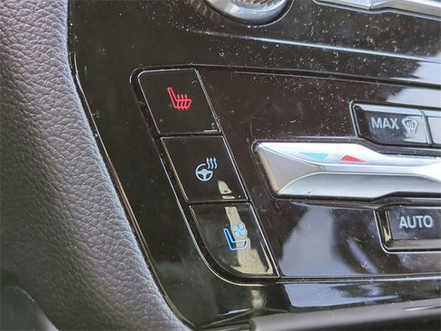 Used 2023 Ford Explorer Limited image 22