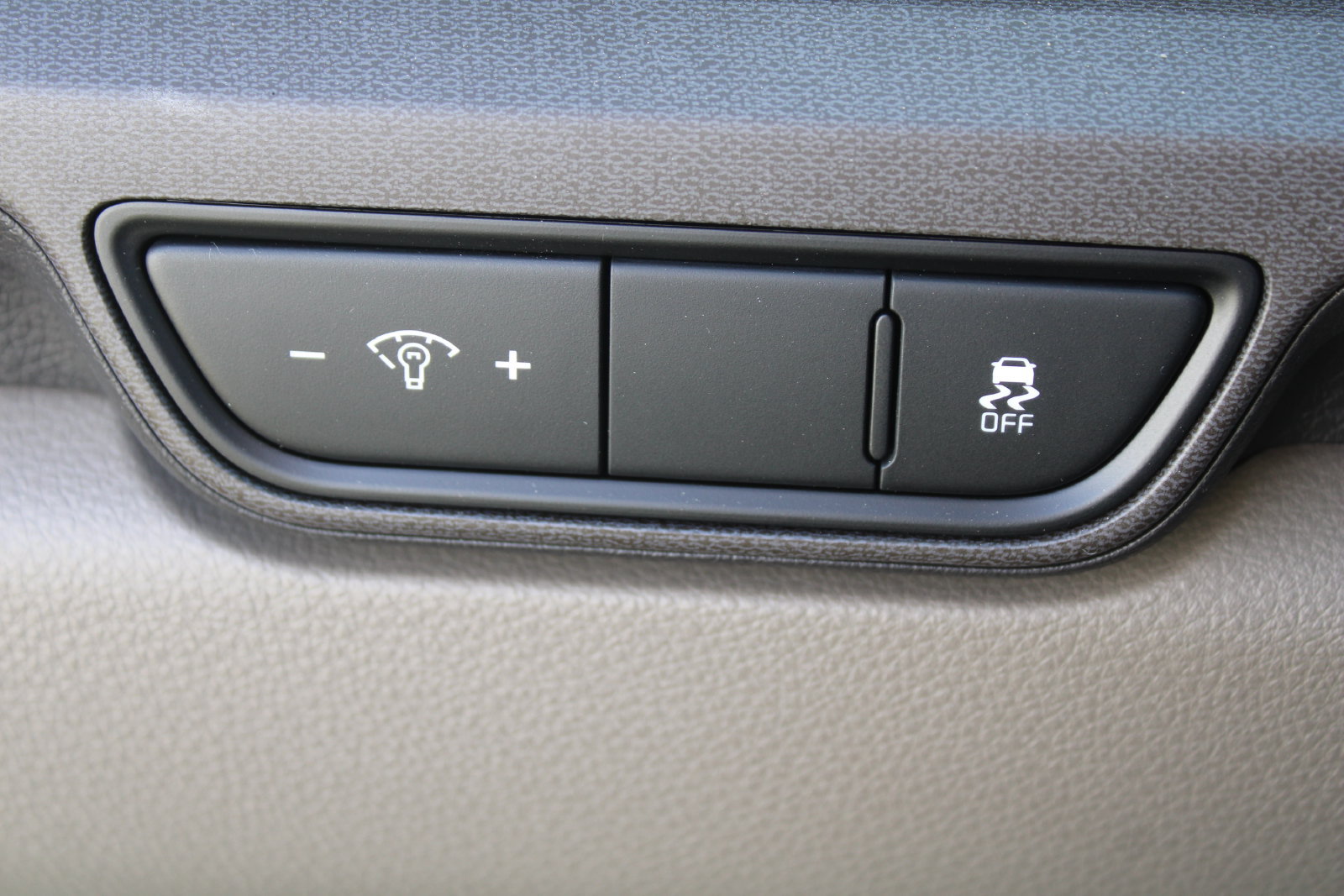 New 2026 Kia Carnival EX FWD image 31