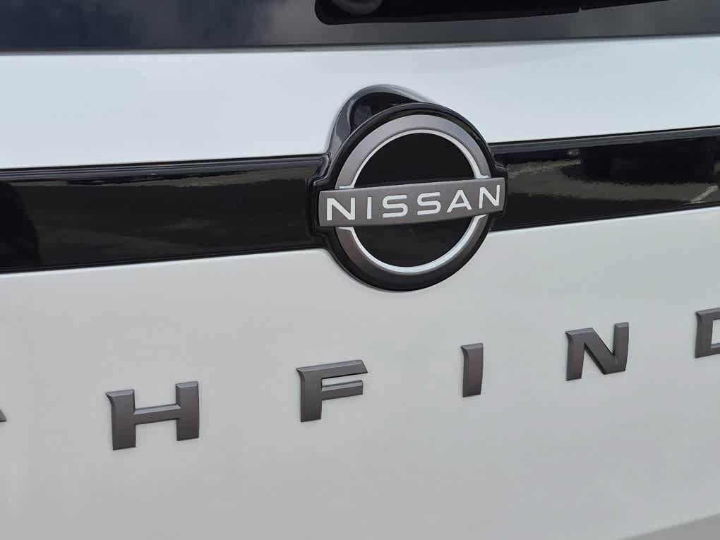 New 2026 Nissan Pathfinder SV w/ Cargo Package AWD/4WD image 19