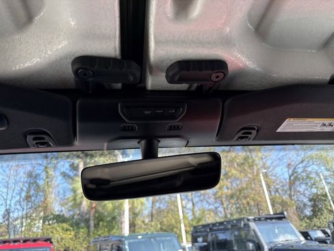 Used 2023 Jeep Gladiator Rubicon w/ Cold Weather Group image 26