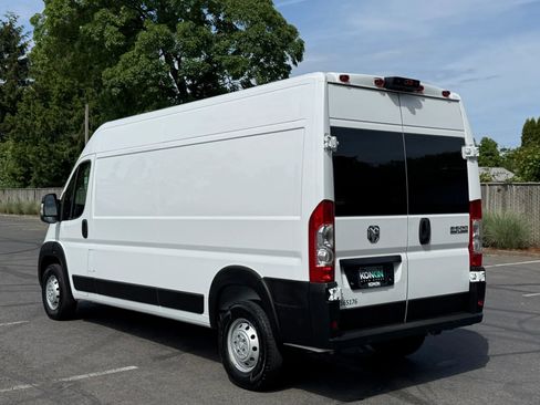 Used 2023 RAM ProMaster 2500 FWD image 4