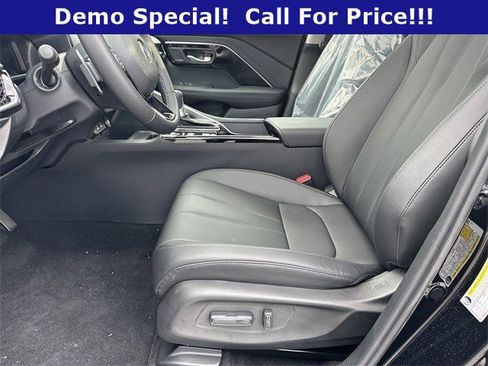 Used 2025 Acura ADX FWD image 9