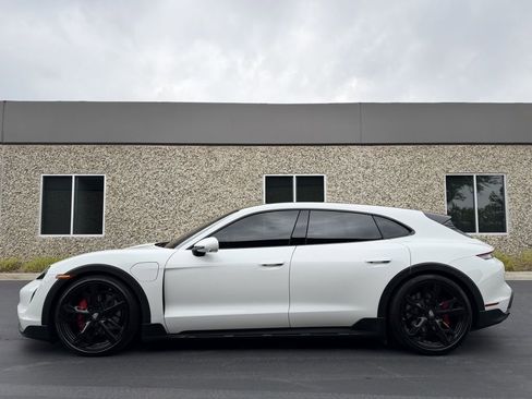 Used 2022 Porsche Taycan 4S AWD/4WD image 6