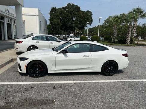 Used 2025 BMW M440i Coupe w/ Premium Package RWD image 3