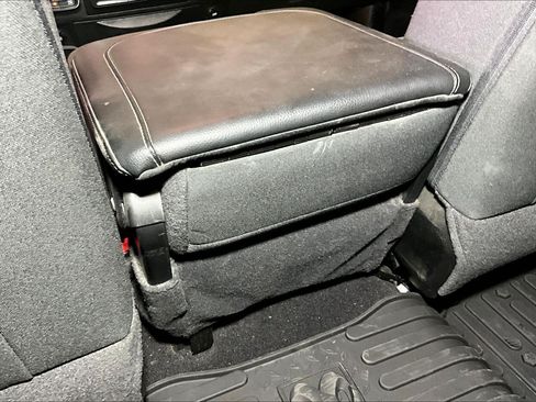 Used 2022 RAM 1500 Warlock AWD/4WD image 12