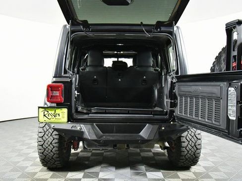 Used 2021 Jeep Wrangler Unlimited Rubicon image 25