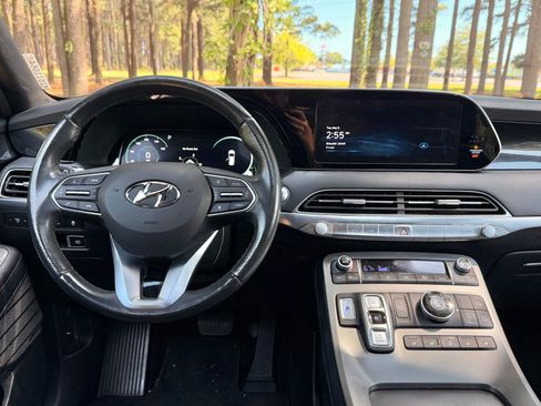 Used 2020 Hyundai Palisade Limited FWD image 3